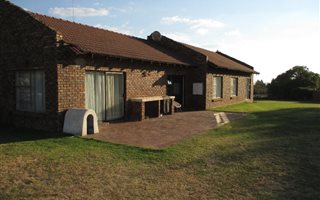 3 Bedroom House in Mnandi AH