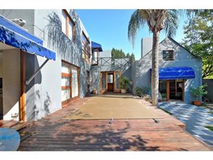 4 Bed House in Dainfern Golf Estate