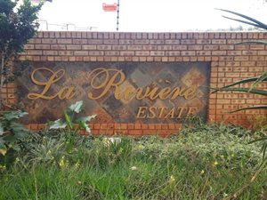 702 m² Land available in Chancliff Ridge
