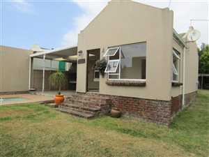 2 Bed House in Beacon Bay