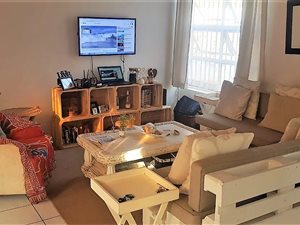3 Bed Garden Cottage in Herrwood Park