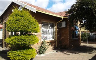 3 Bedroom House in Madiba Park