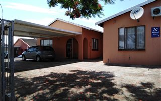 3 Bedroom House in Greenbury