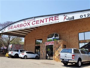 1300 m² Commercial space in Zwartkop