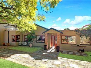 4 Bed House in Kensington B