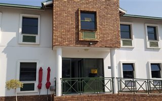 226 m² Office Space in Dowerglen