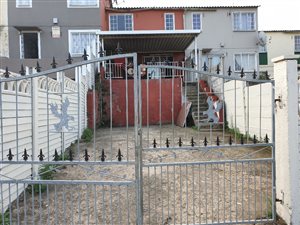 2 Bed House in Eastbury