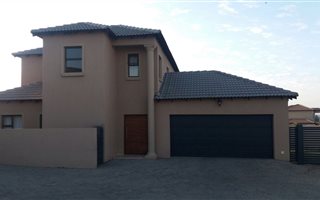 3 Bedroom House in The Reeds