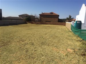 805 m² Land available in Rayton