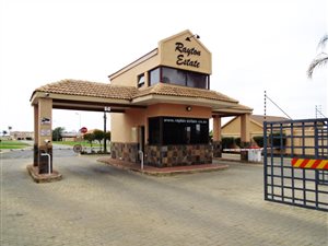 805 m² Land available in Rayton