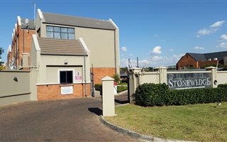 2 Bedroom Duplex in Cresta