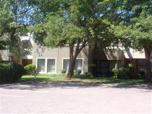 3 Bed Simplex in Newmarket Park