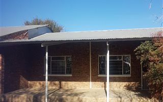 1 Bedroom Apartment in Vryburg