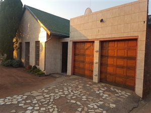 3 Bed House in Meyerton Park