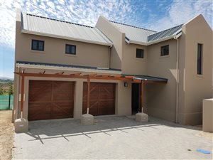 3 Bedroom Townhouse in Graanendal