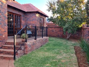3 Bed Townhouse in Pentagon Park