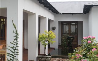2 Bedroom Garden Cottage in Mineralia