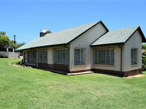 3 Bedroom House in Wendywood