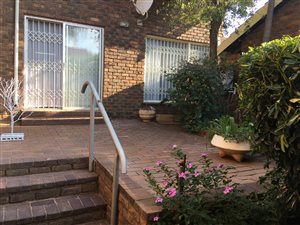 4 Bedroom Townhouse in Die Wilgers
