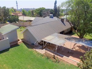 4 Bed House in Groenkloof