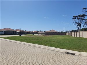 2 bedroom house for sale in Kwelera | T2645277