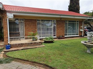 4 Bed House in Rietfontein