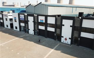213 m² Industrial space in Spartan
