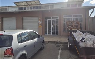 147 m² Industrial space in Mkondeni