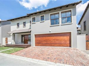 2 Bed Townhouse in Dainfern