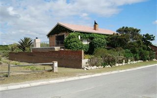 7 Bedroom House in Witsand