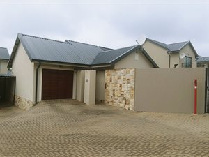 2 Bed Apartment in Meyersdal Nature Estate