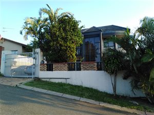 5 Bed House in Centenary Park