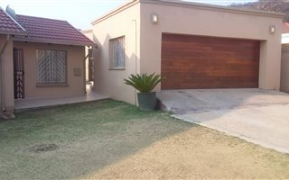 3 Bedroom House in Naturena