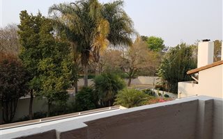 2 Bedroom Apartment in Bryanston