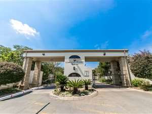 4 Bed Duplex in Sandton CBD