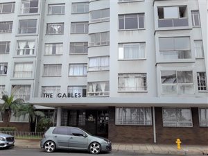 Bachelor apartment in Durban CBD