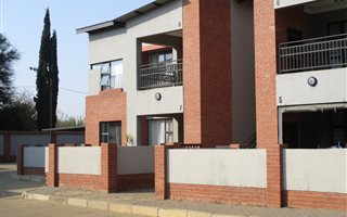 3 Bedroom Apartment in Baillie Park