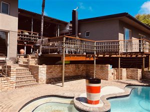 3 Bedroom House in Mangold Park