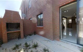 3 Bedroom Duplex in Oakdale