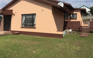 3 Bedroom House in Mount Vernon
