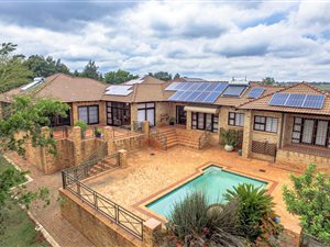4.6 ha Farm in Protea Ridge