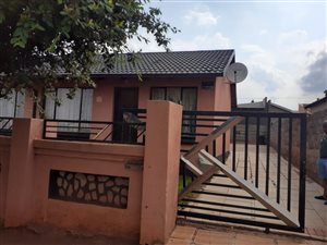 3 Bed House in Vosloorus
