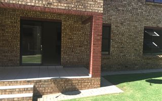 2 Bedroom House in Doringkruin