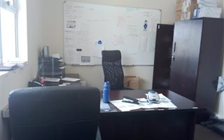 130 m² Office Space in Mill Park