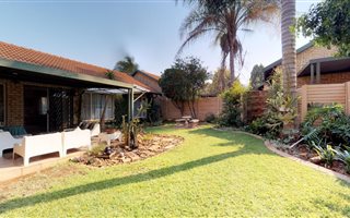 2 Bedroom Townhouse in Die Wilgers