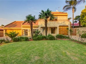 4 Bed House in Blue Gill