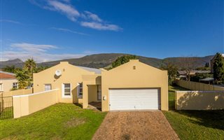 3 Bedroom House in Northern Paarl