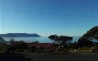 2 Bedroom Apartment in Simons Town