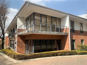 147 m² Commercial space in Bryanston