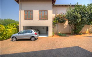4 Bedroom Townhouse in Bruma